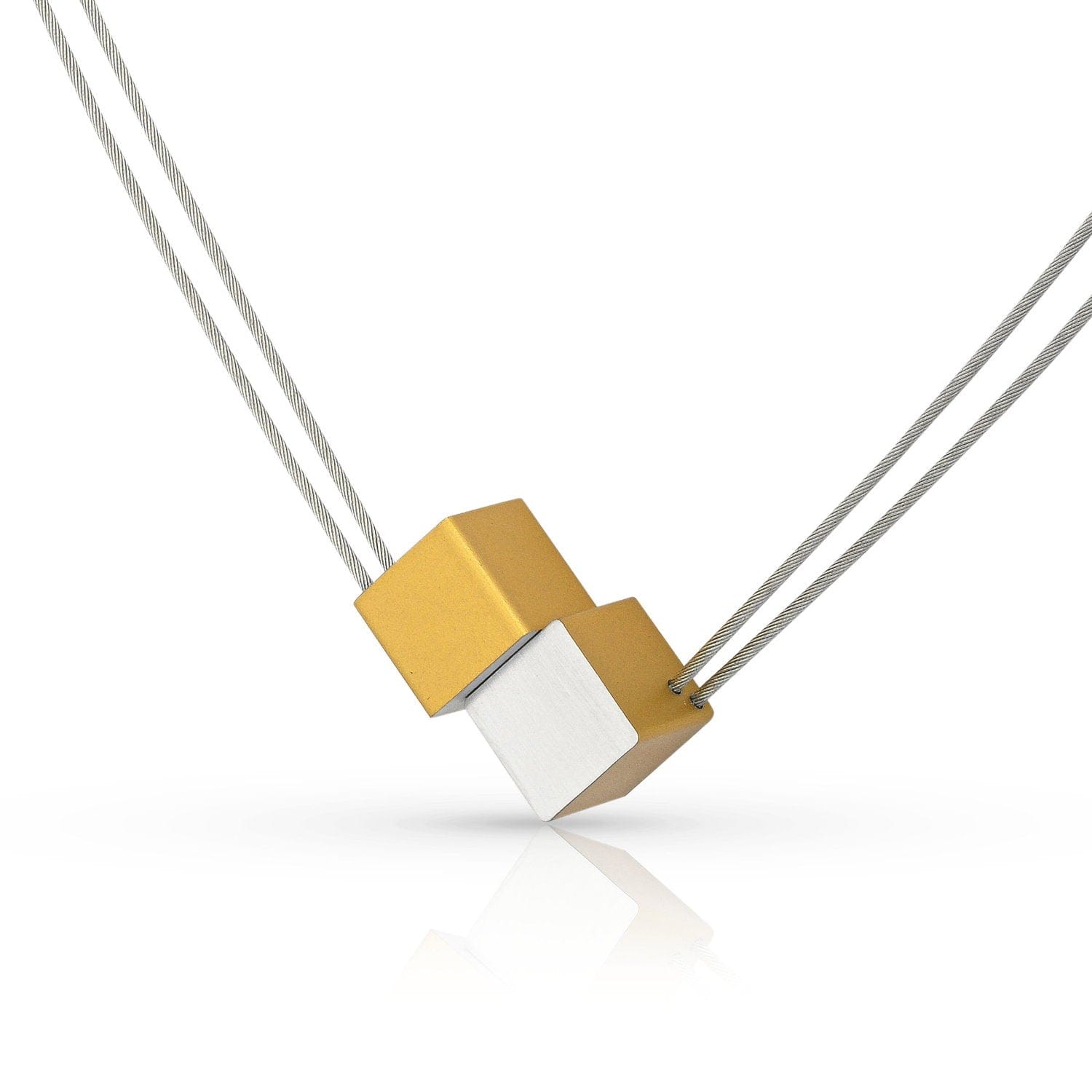 Necklace two cubes C17G