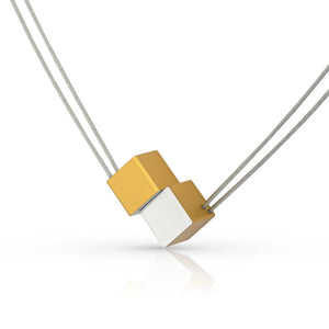 Necklace two cubes C17G